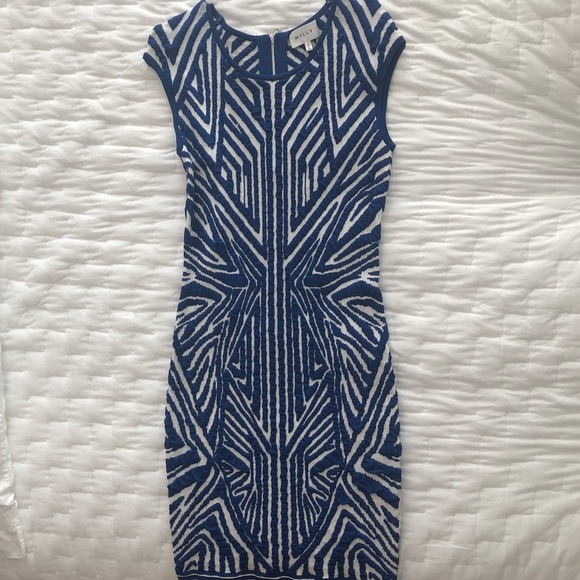 Milly Dresses & Skirts - Milly blue & white geometric bodycon knit dress